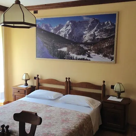 Отель Garni Ajarnola 3*