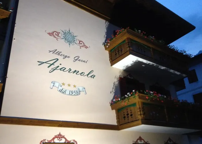 Hotel Garni Ajarnola 3*